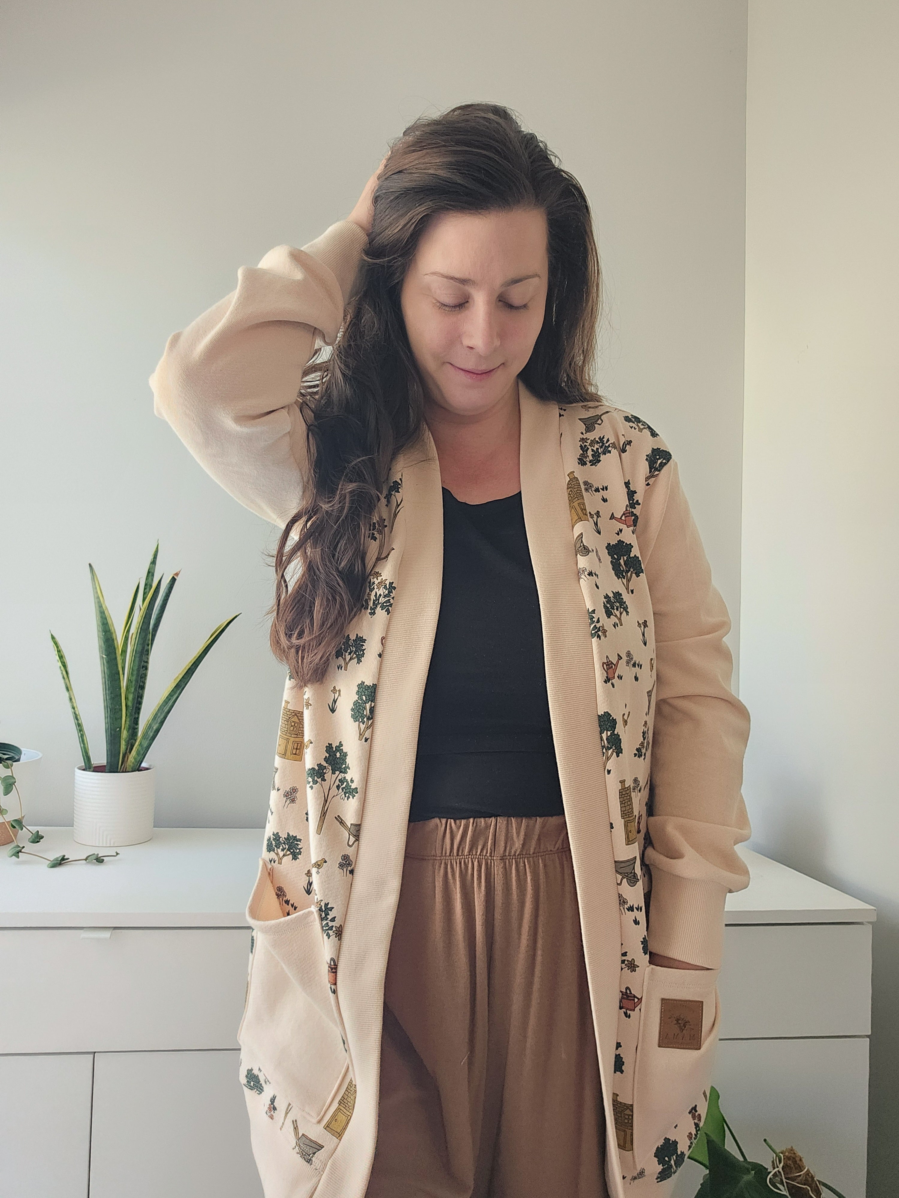 Medium Women's Cardi- Garden Bloom