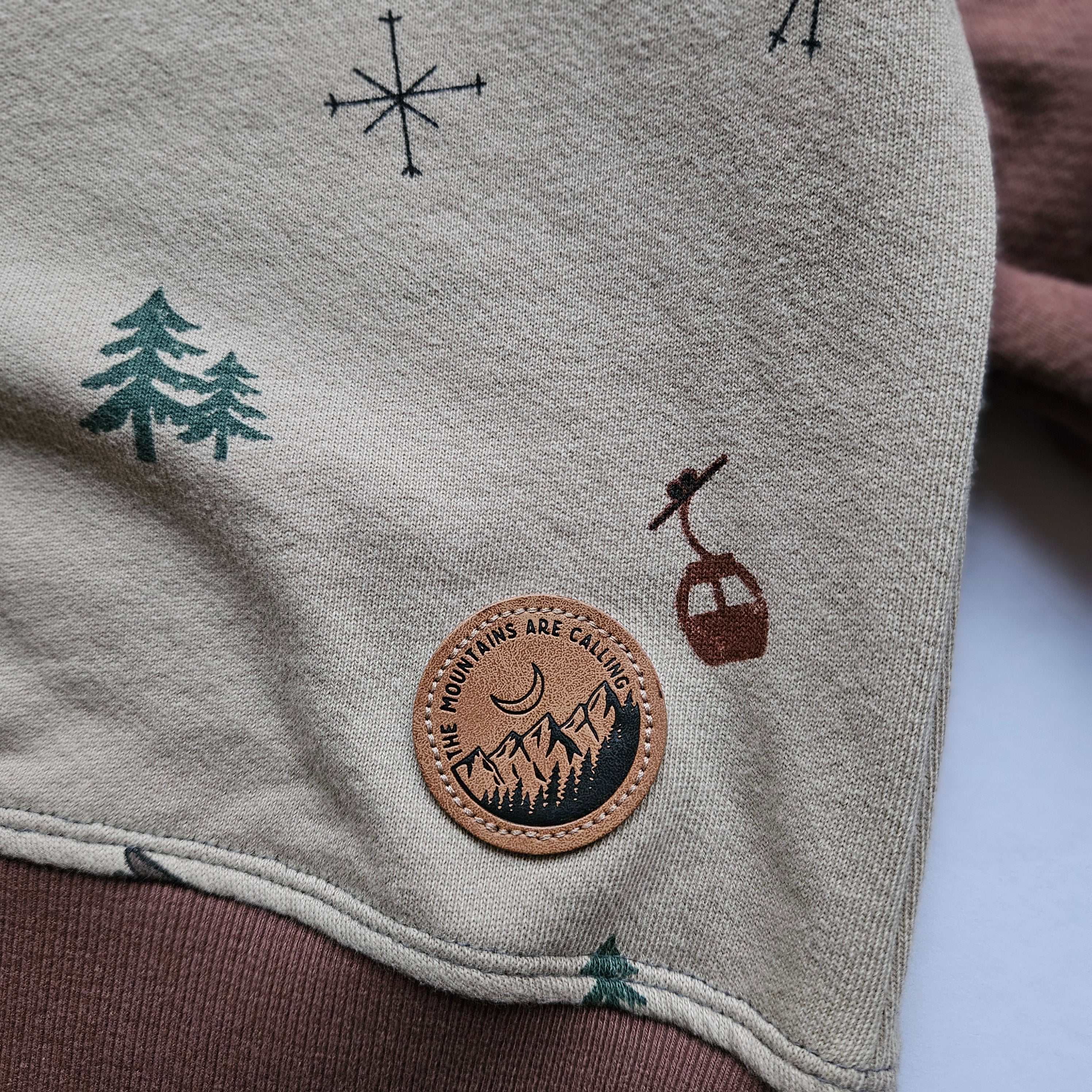 9-12 Years Ski Mountains Grow With Me Hoodie